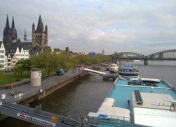 Вид с моста Дойц на мост Гогенцоллернов