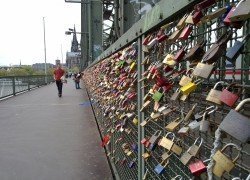 Замки на мосту Гогенцоллрнов